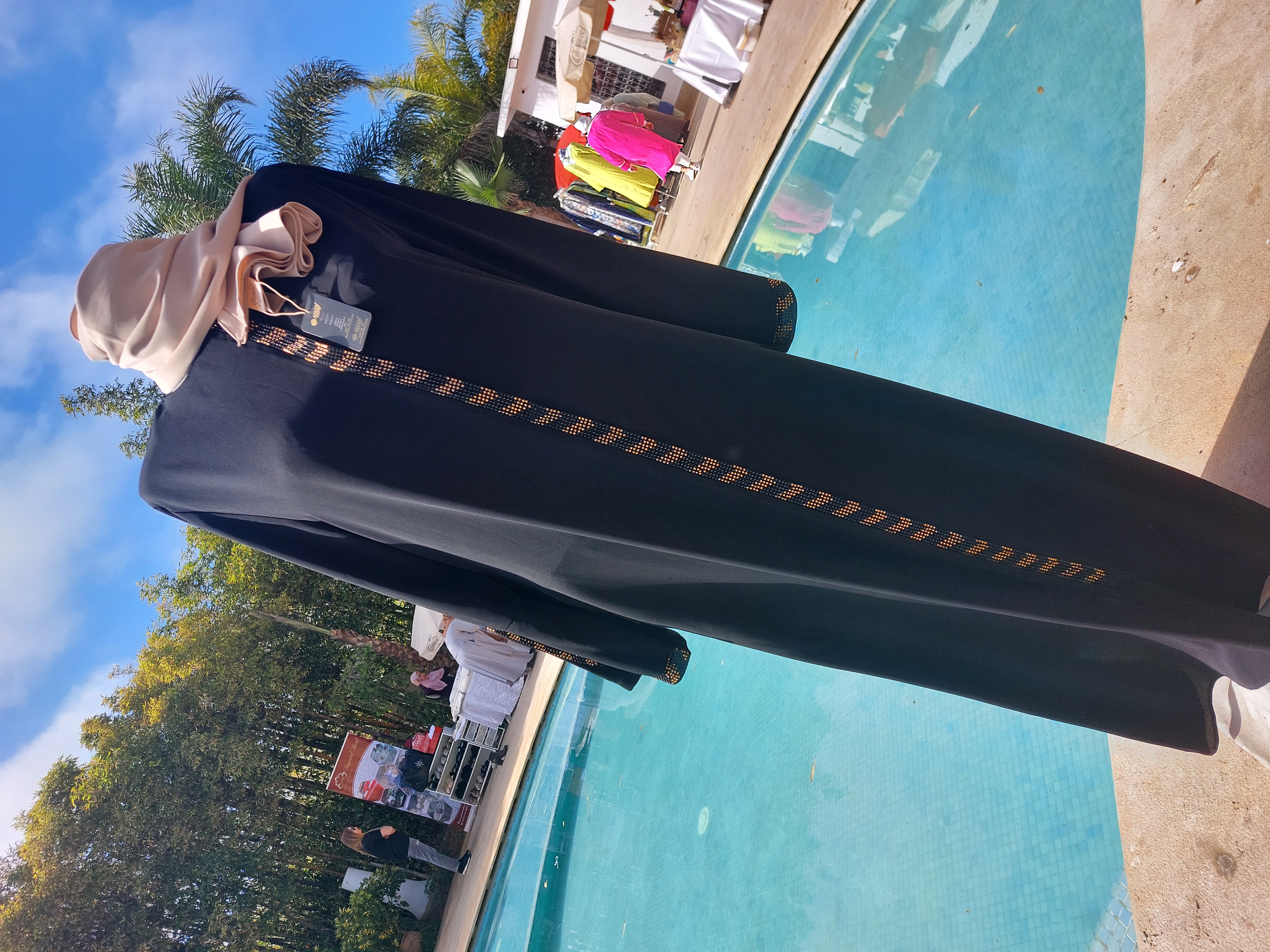 Abaya noir perlé 